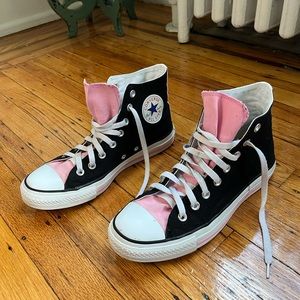 Vintage Y2K Converse Black and Pink